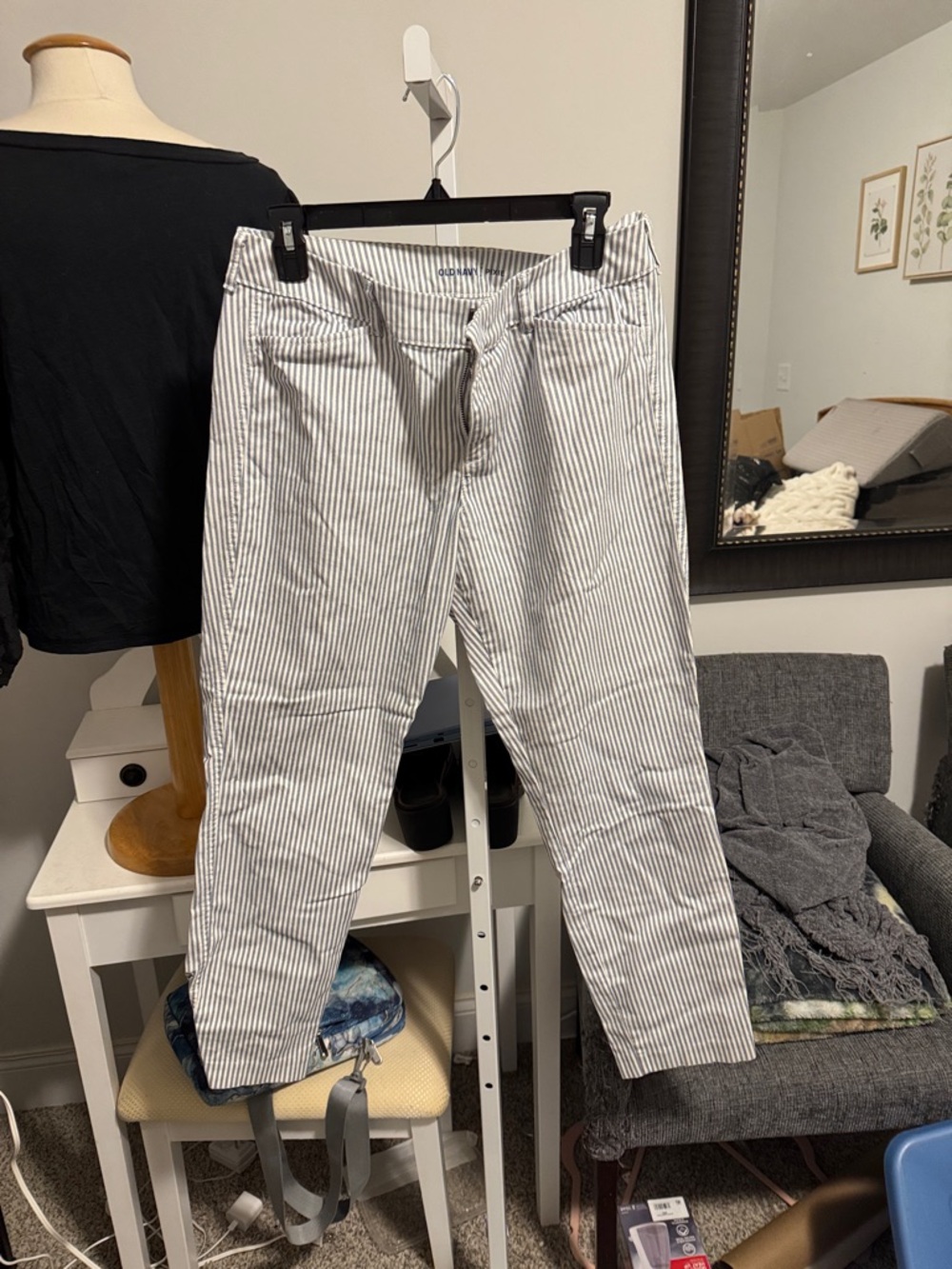 Old Navy Blue & White Striped Button-Front Pants